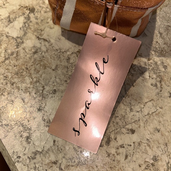 Sparkle Striped metallic Rose Gold & white Travel Bag New - Picture 3 of 7